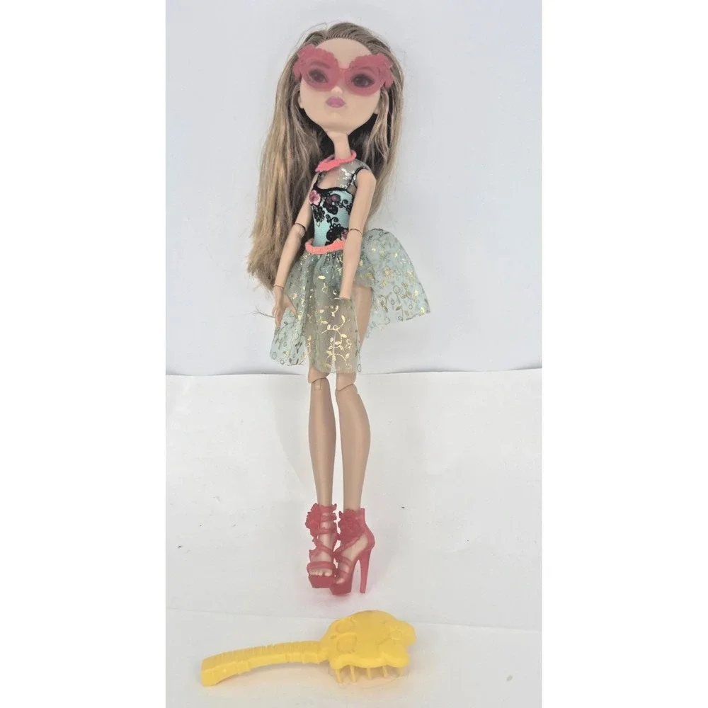 Ever After High Ashlynn Ella Mirror Beach Doll with Brush & Glasses Missing Hand